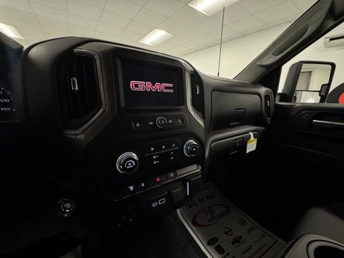 New 2026 GMC Sierra 3500 Pro w/ Convenience Package image 16