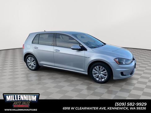 Used 2015 Volkswagen e-Golf Limited Edition image 1