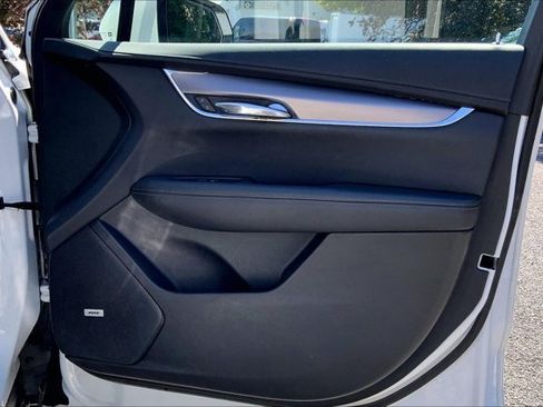 Used 2023 Cadillac XT6 Luxury AWD/4WD image 24
