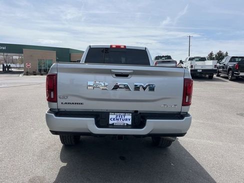 Used 2026 RAM 2500 Laramie AWD/4WD image 10