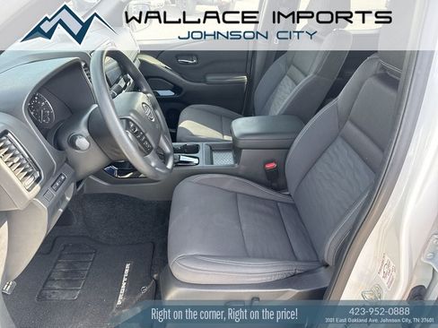 Used 2023 Nissan Frontier SV w/ Midnight Edition Package AWD/4WD image 14