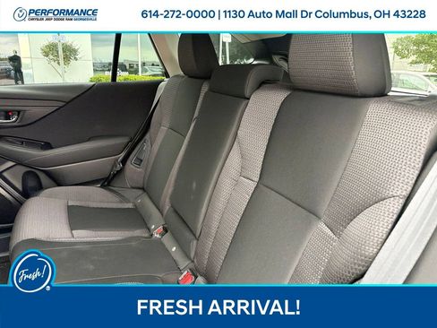 Used 2025 Subaru Outback Premium w/ Popular Package #1 AWD/4WD image 18