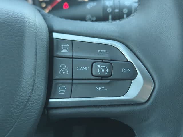 Certified 2025 Jeep Compass Limited AWD/4WD image 24