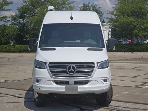Used 2021 Mercedes-Benz Sprinter 3500 image 10