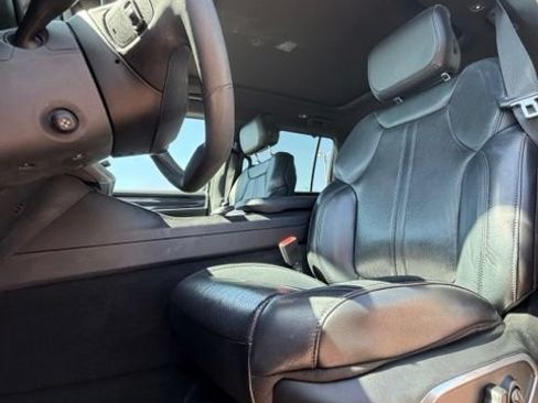 Used 2022 Jeep Wagoneer Series I w/ Convenience Group I AWD/4WD image 10