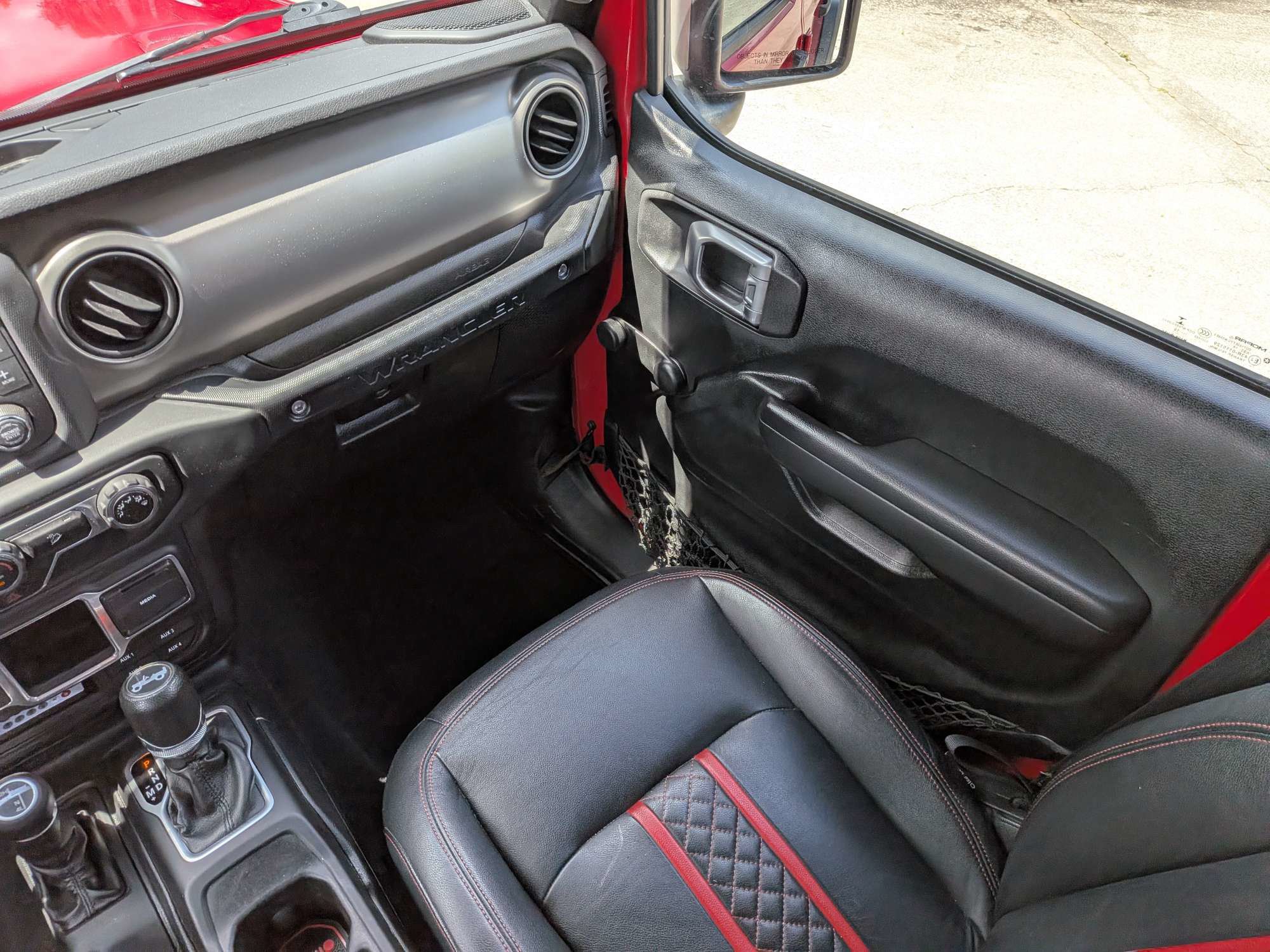 Used 2018 Jeep Wrangler Unlimited Sport AWD/4WD image 18