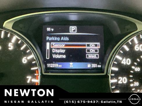 Used 2019 Nissan Pathfinder Platinum FWD image 40