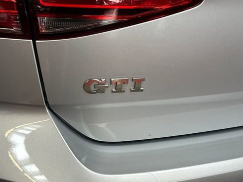 Used 2017 Volkswagen GTI S image 33