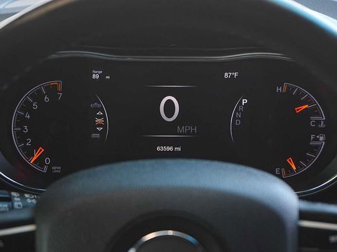 Used 2018 Jeep Grand Cherokee Laredo RWD image 23