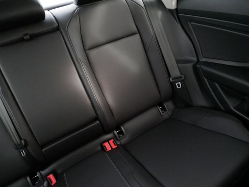 Used 2020 Volkswagen Jetta SE image 15