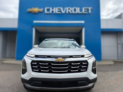 New 2026 Chevrolet Equinox LT w/ Safety and Technology Package FWD image 22