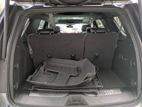 Used 2022 GMC Yukon AT4 image 32