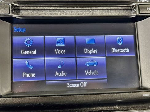 Used 2015 Toyota RAV4 LE FWD image 29