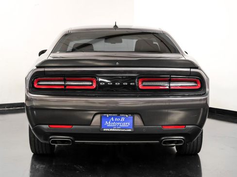 Used 2020 Dodge Challenger SXT w/ Plus Package RWD image 8