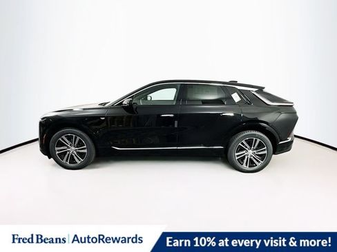 New 2025 Cadillac Lyriq Luxury image 3