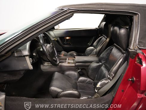 Used 1990 Chevrolet Corvette Convertible image 38