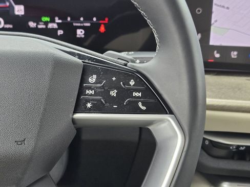 Certified 2025 Audi Q5 Prestige image 35