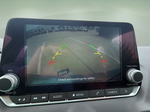Used 2024 Nissan Sentra SR FWD image 21