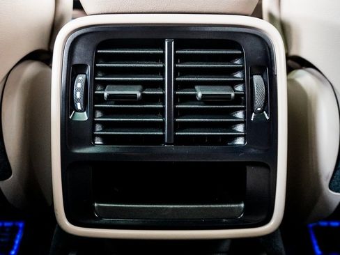 Used 2022 Porsche Taycan 4 Cross Turismo image 23