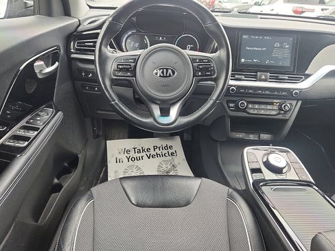 Used 2020 Kia Niro EX w/ Cold Weather Package FWD image 10