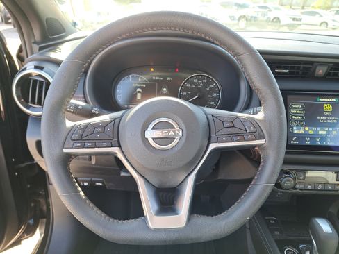 Certified 2024 Nissan Kicks SR w/ SR Premium Package FWD image 23