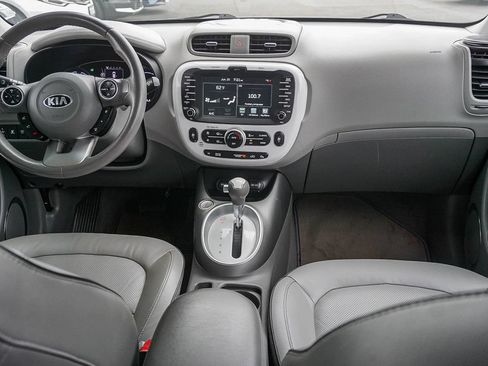 Used 2017 Kia Soul EV + w/ Sun & Fun Package FWD image 15
