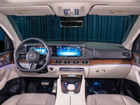 New 2026 Mercedes-Benz GLS 450 4MATIC image 14