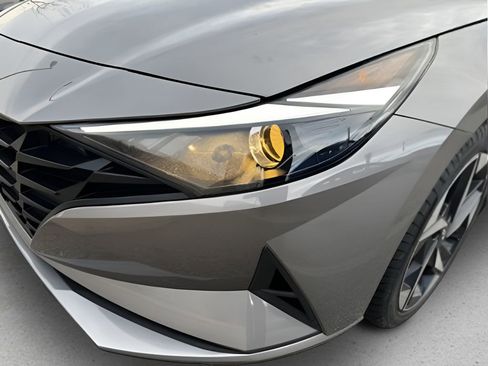 Used 2023 Hyundai Elantra SEL w/ Convenience Package image 18