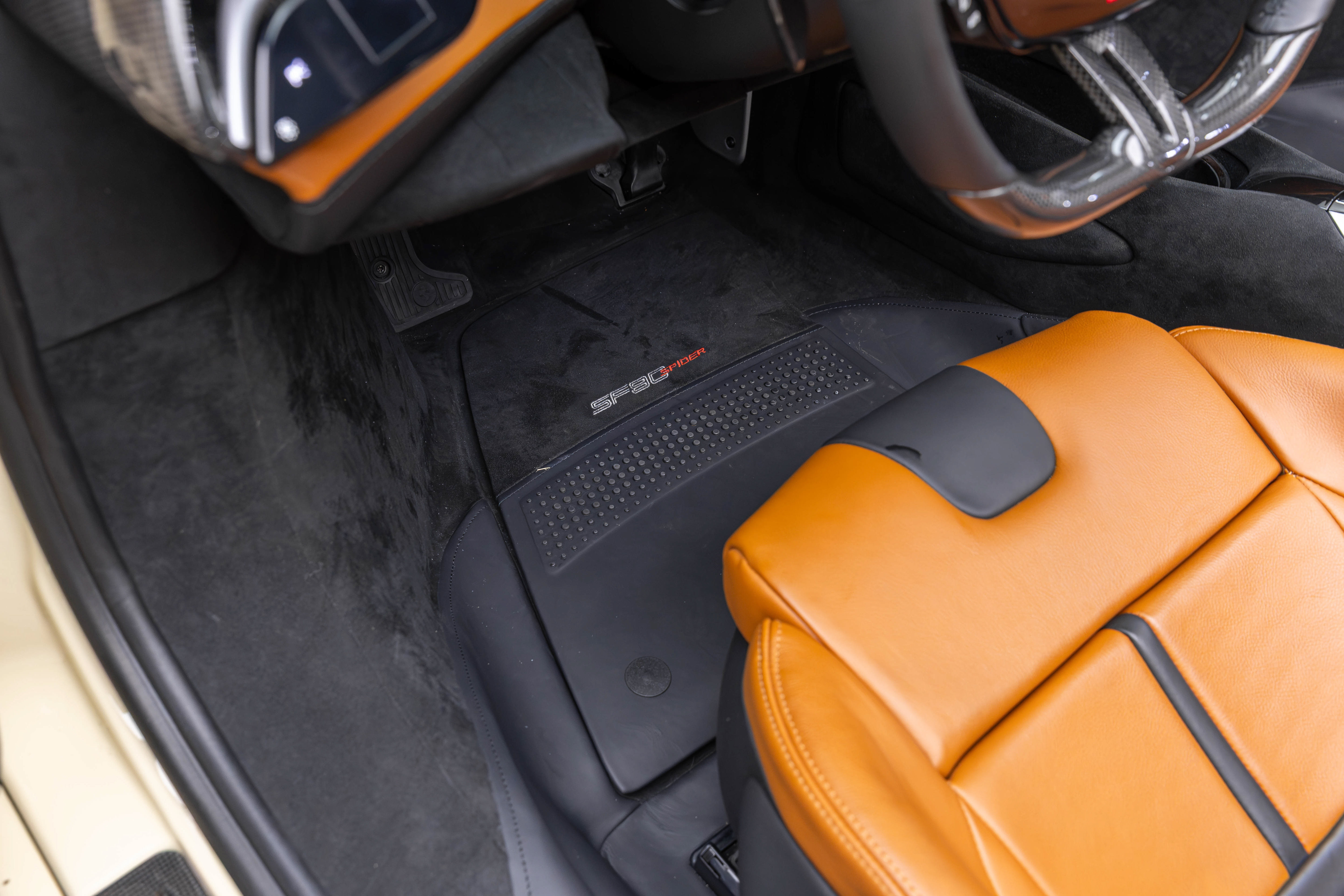 Used 2025 Ferrari SF90 Spider AWD/4WD image 29