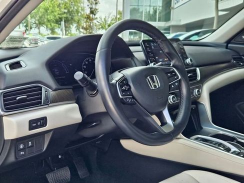 Used 2021 Honda Accord EX-L image 10
