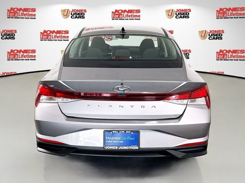 Certified 2023 Hyundai Elantra SE FWD image 14