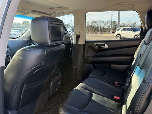 Used 2014 Nissan Pathfinder Platinum w/ Platinum Premium Package image 10