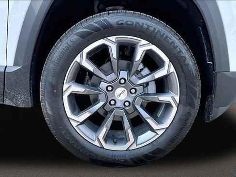 New 2026 GMC Terrain Elevation w/ Elevation Premium Package AWD/4WD image 13