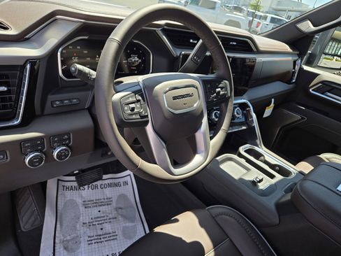 New 2026 GMC Sierra 2500 Denali w/ Denali Reserve Package AWD/4WD image 10