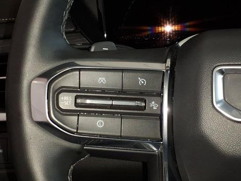 Used 2026 GMC Acadia Elevation w/ Black Edition AWD/4WD image 36