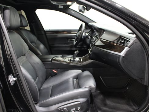 Used 2016 BMW 550i xDrive Sedan AWD/4WD image 27