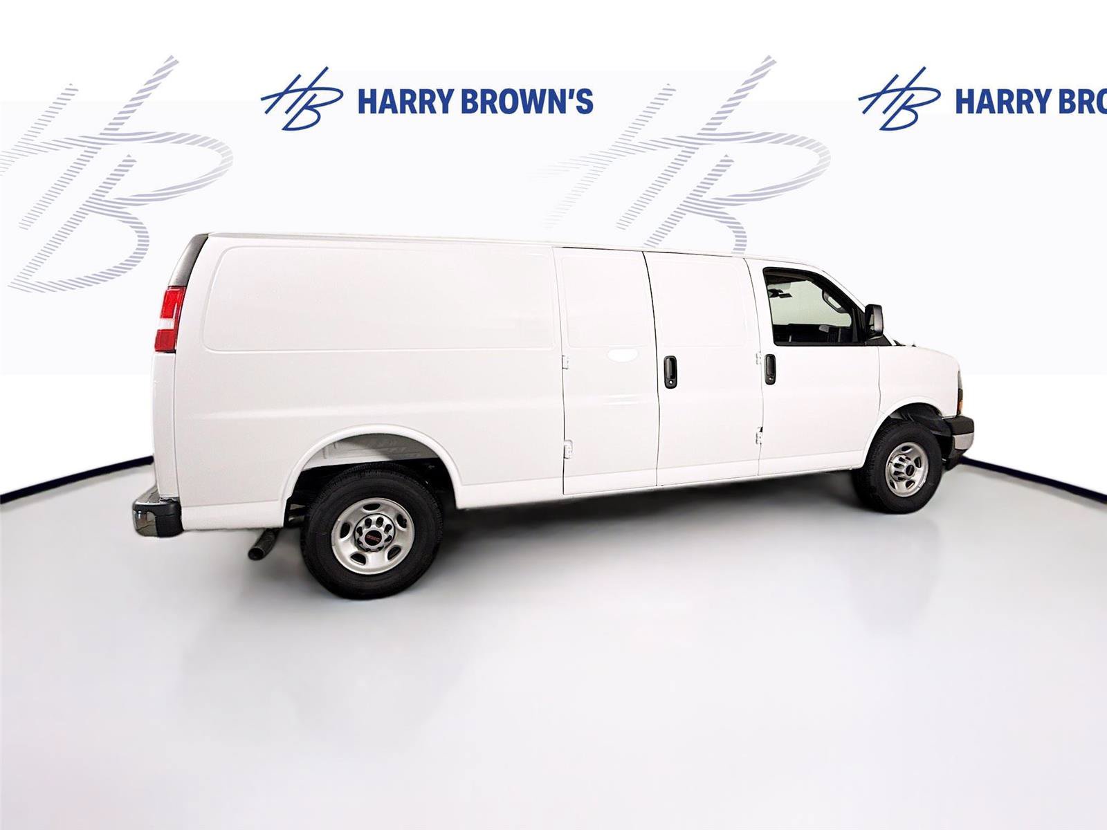 New 2026 GMC Savana 3500 Extended w/ Driver Convenience Package RWD image 28