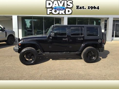 Used 2008 Jeep Wrangler Unlimited Sahara image 1