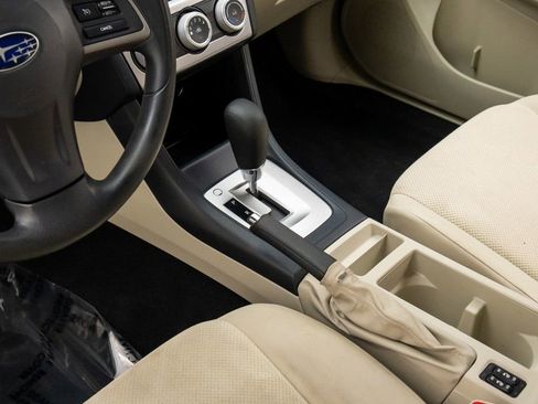 Used 2016 Subaru Impreza 2.0i Premium image 13