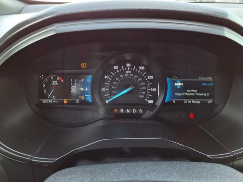 Used 2022 Ford Edge ST-Line w/ Class II Trailer Tow Package image 2