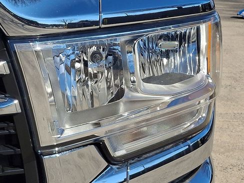 Used 2024 RAM 2500 Tradesman w/ Chrome Appearance Group image 9
