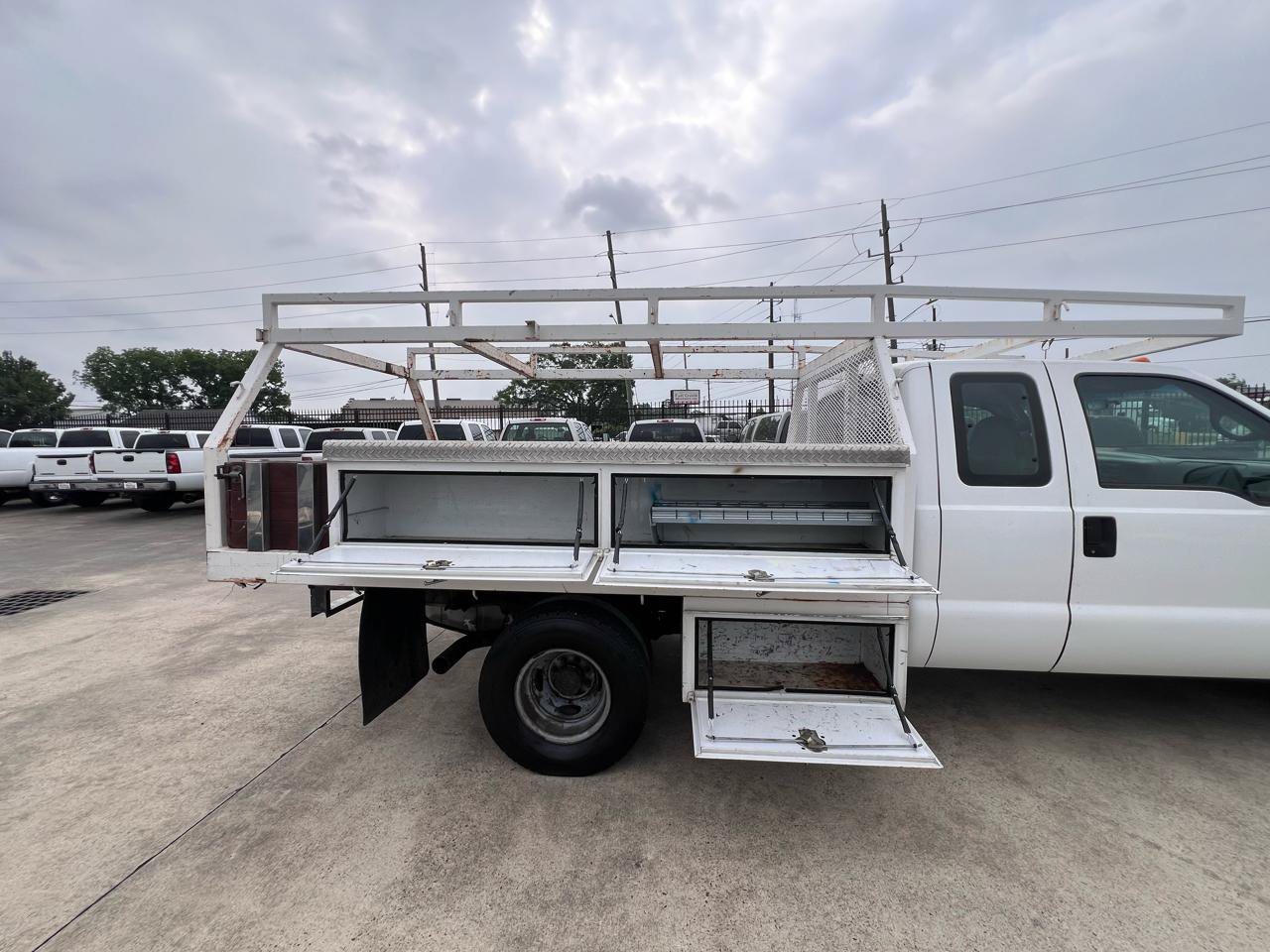 Used 2001 Ford F350 XL RWD image 47