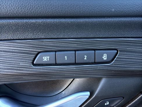 Certified 2022 GMC Terrain SLT w/ Tech Package AWD/4WD image 12