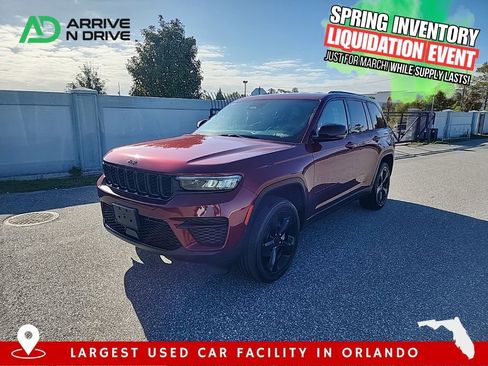 Used 2023 Jeep Grand Cherokee Altitude image 1