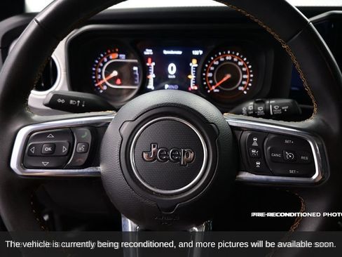 Used 2024 Jeep Wrangler Unlimited Sahara AWD/4WD image 19