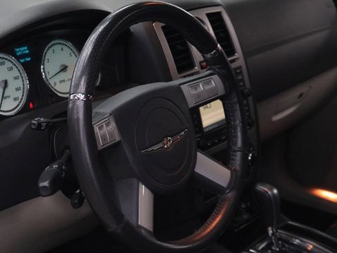 Used 2006 Chrysler 300 SRT8 w/ SRT Option Group II image 26