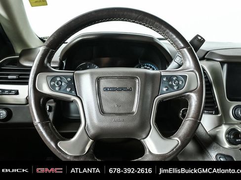 Used 2019 GMC Yukon XL Denali image 11