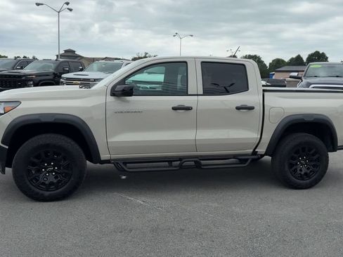 Used 2026 Chevrolet Colorado Trail Boss AWD/4WD image 3