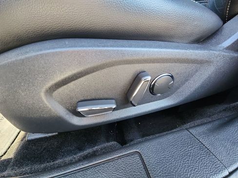 Used 2015 Ford Fusion SE w/ Equipment Group 202A image 14