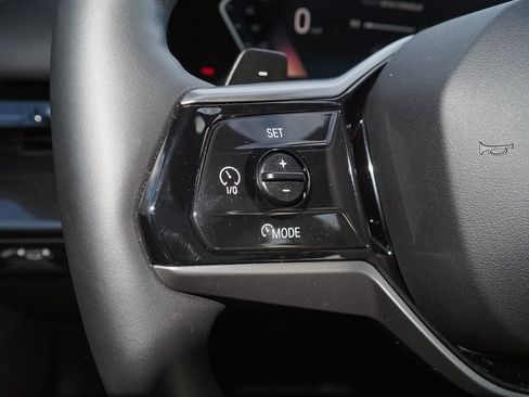 Used 2024 BMW 530i xDrive 530i xDrive w/ Convenience Package image 32